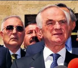 Sav: ’Kimse avuç ovuşturmasın...’