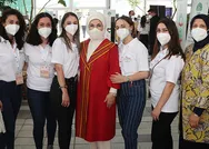 Emine Erdoğan geliri Filistinli çocuklara bağışlanacak dönüşüm pazarını ziyaret etti