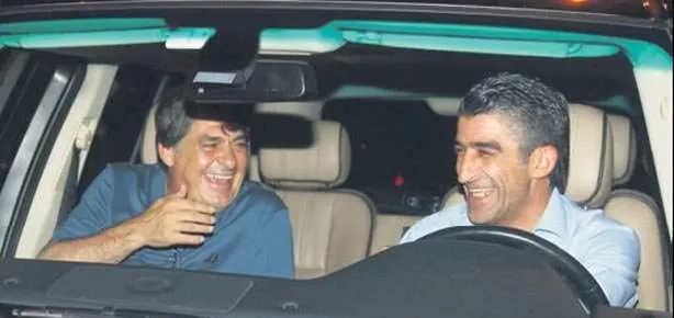 Serdal Adalı Reina’da stresini attı