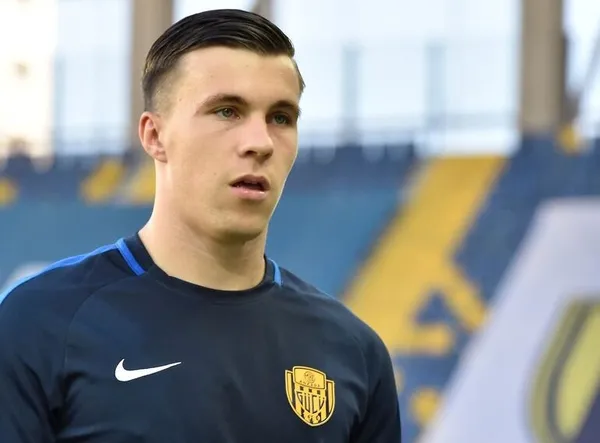 galatasaray-ile-fenerbahce-arasinda-transfer-savasi-kume-dusen-ankaragucunun-yildizi-paylasilamiyor-1595257373982.jpg Galatasaray ile Fenerbahçe arasında transfer savaşı! Küme düşen Ankaragücü'nün yıldızı paylaşılamıyor-2