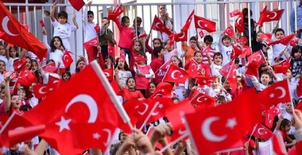 29 Ekim Cumhuriyet Bayramı şiirleri! 2 kıtalık, 3 kıtalık, 4 kıtalık anlamlı şiirler-4