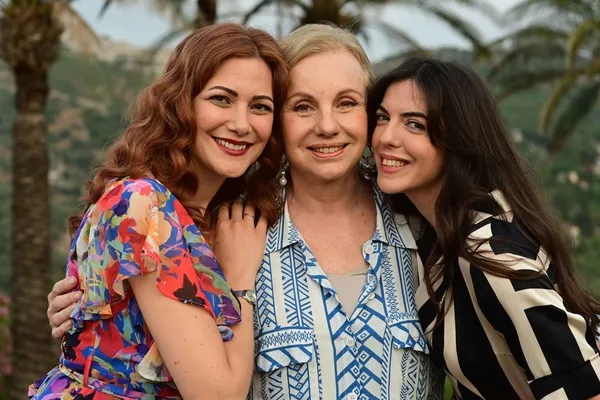 atvnin-yeni-dizisi-uvey-anne-ilk-bolumuyle-buyuk-begeni-topladi-iste-uvey-anne-1-bolumde-yasananlar-1687247917519.jpg ATV’nin yeni dizisi Üvey Anne ilk bölümüyle büyük beğeni topladı! İşte Üvey Anne 1. bölümde yaşananlar...-2