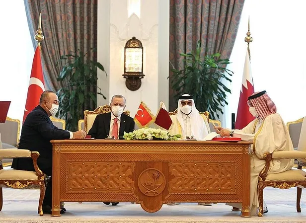 son-dakika-baskan-erdogan-katar-emiri-al-sani-ile-gorustu-1639840718351.jpeg Son dakika: Başkan Erdoğan Katar Emiri Al Sani ile görüştü-4