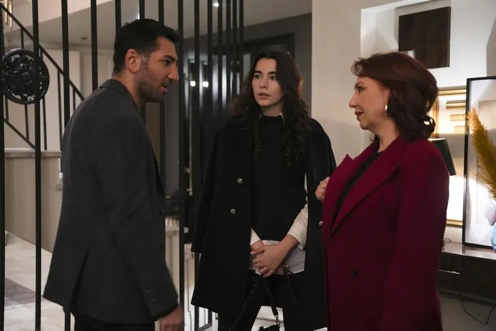 aldatmak-51-bolum-2-fragmani-yayinlandi-bunu-yapacak-cesaretli-bir-kisi-cikar-iste-1703575565830.jpg Aldatmak 51. bölüm 2. fragmanı yayınlandı: "Bunu yapacak cesaretli bir kişi çıkar işte!"-5