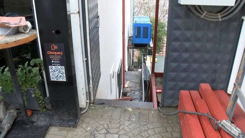 Kartal'da otel yangını (DHA)