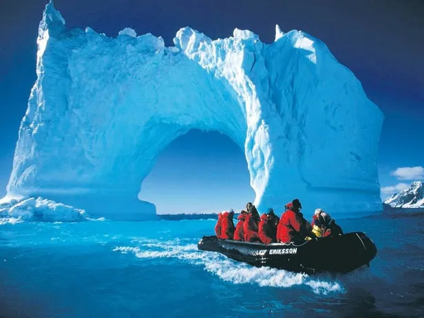 14 kişilik Türk ekip Antarktika’ya ayak bastı