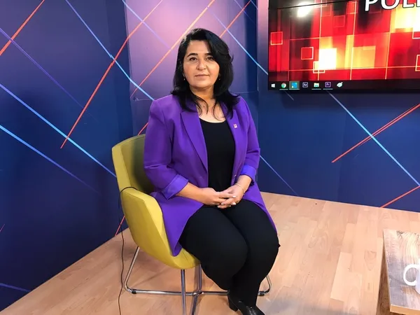 chpde-vukuat-bitmiyor-tunc-soyerin-atadigi-mudur-kadin-ilce-baskaninin-kafasini-yardi-1631170042195.jpeg CHP'de vukuat bitmiyor! Tunç Soyer'in atadığı müdür, kadın ilçe başkanının kafasını yardı-3
