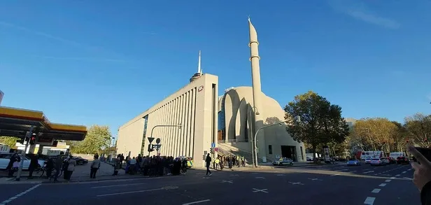Almanya'daki Diyanet İşleri Türk İslam Birliği Genel Merkezi'ne bomba ihbarı-3