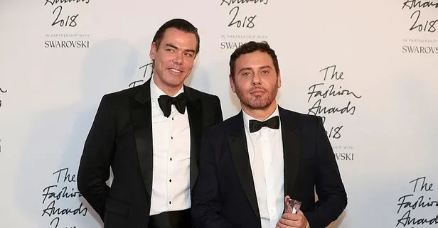 Mert Alaş ödül aldığı İngiliz Moda Ödülleri Töreni sonrası Türkiye'ye övgüler yağdırdı