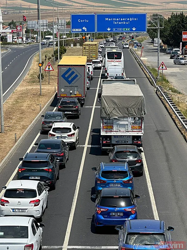 İstanbul'a akın var... Tatilciler dönüş yolunda | TRAFİK YOL DURUMU - 4