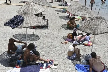 Bodrum'da fahiş fiyatların dibine vurdular! Özel plaj 3 bin TL, lahmacun 1000 TL | Tatile çıkmak cep yakıyor!