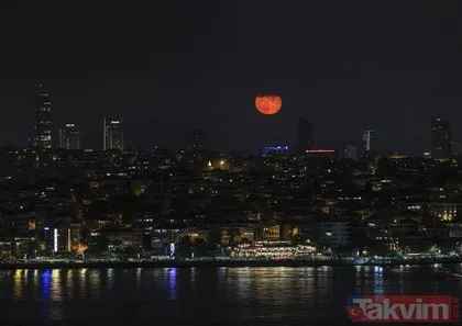 İstanbul’da dolunay manzaraları! Kartpostallık görüntüler ortaya çıktı