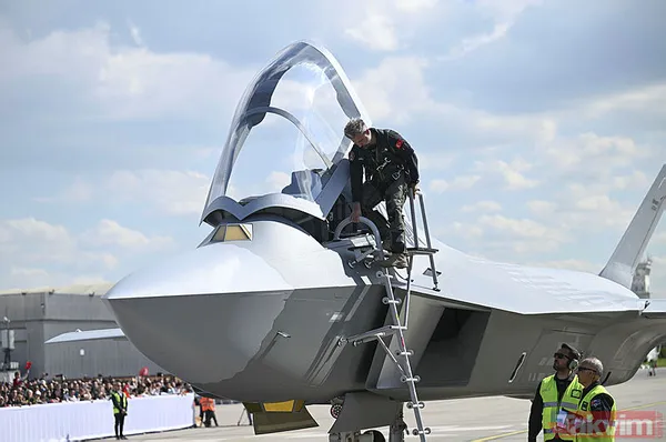 Milli Muharip Uçak KAAN dünya basınında: Büyük güç gösterisi! Yunanistan'ı korku aldı - 4