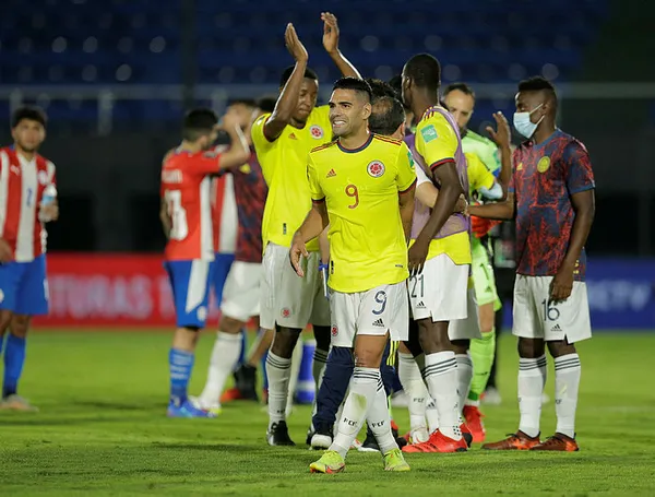 radamel-falcao-bir-tek-galatasarayda-kafa-golu-atamadi-1632301105295.jpg Radamel Falcao bir tek Galatasaray'da kafa golü atamadı!-6