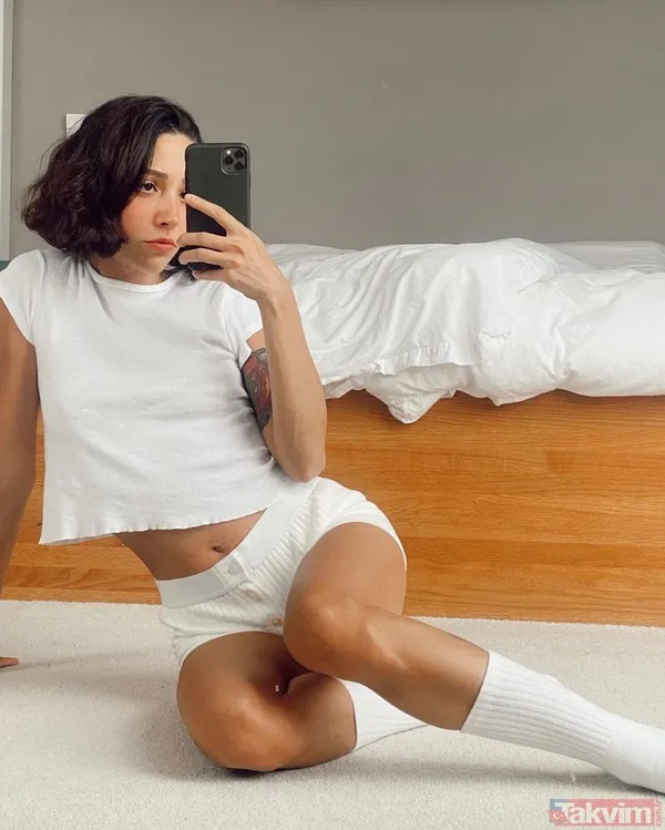 11 aylık evliliğini bitiren Zeynep Bastık sosyal medyanın gündemde! Sütyenin üzerine giydiği sabahlığıyla paylaştı! "Hazır gibiyim..." - 12