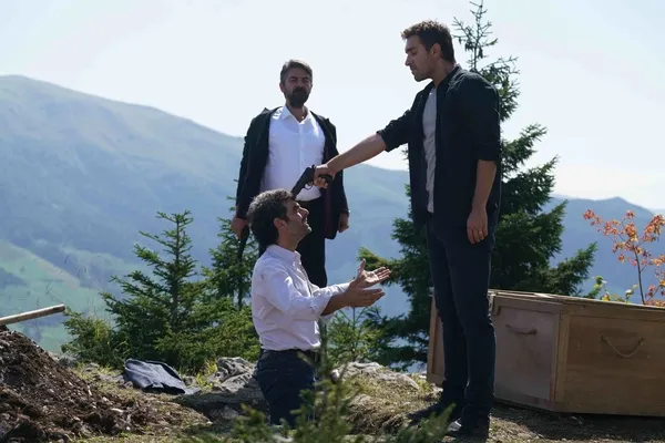 Sen Anlat Karadeniz 25. yeni bölümde Tahir Vicdanıyla baş başa kalıyor! Sen Anlat Karadeniz 25. yeni bölüm fragmanı izle...-2