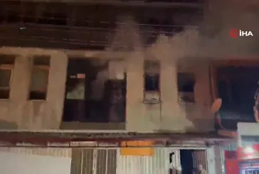 Bursa’da mobilya imalathanesinde yangın