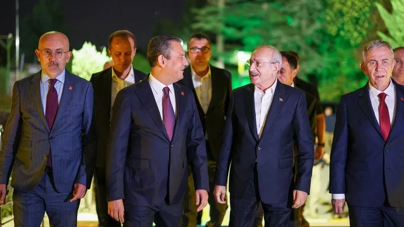 ankaradan-tarihi-karar-chp-38-kurultayi-mutlak-butlanla-iptal-ozgur-ozel-tedbiren-gorevden-uzaklastirildi-kili-1779375698622.jpeg Ankara'dan tarihi karar! CHP 38. Kurultayı mutlak butlanla iptal: Özgür Özel tedbiren görevden uzaklaştırıldı, Kılıçdaroğlu göreve iade edildi-8