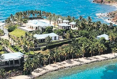 Chomsky de adaya gitmiş