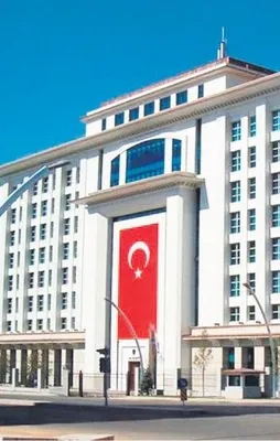 AK Parti’de 5 ayaklı değişim