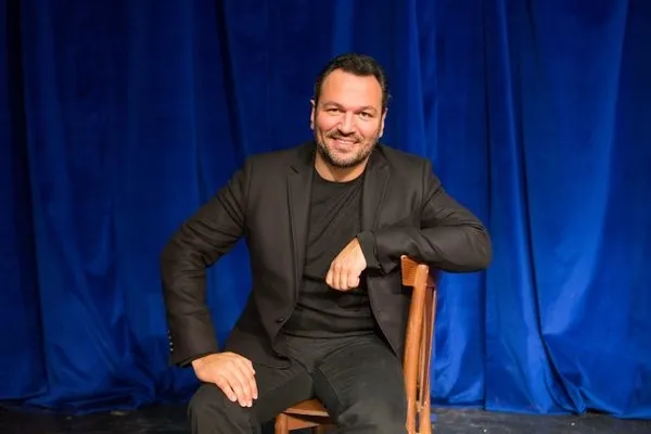 Koronavirüse yakalanan Kemal Sunal'ın oğlu Ali Sunal'dan haber var! Durumu ağırlaşmış apar topar hastaneye kaldırılmıştı-4