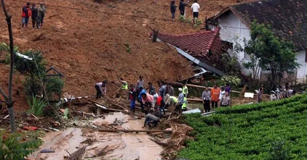 Endonezya’da heyelan felaketi! 7 ölü, 9 yaralı