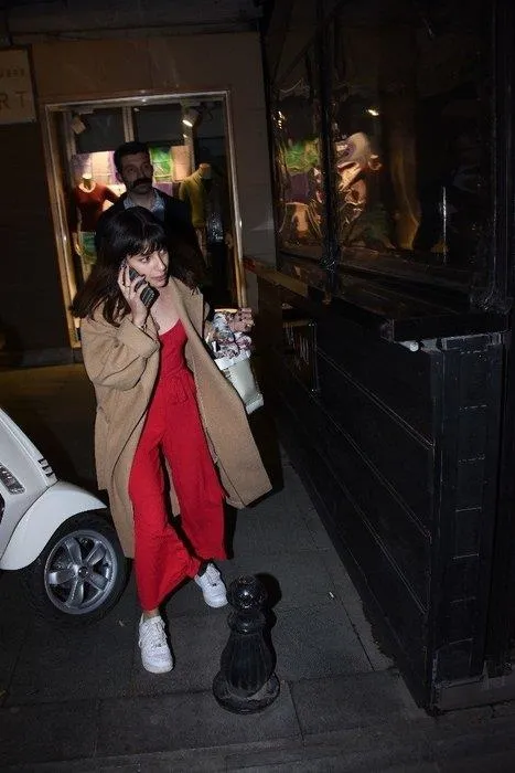 Lidya Özdemiroğlu başkasıyla görüntülendi-7