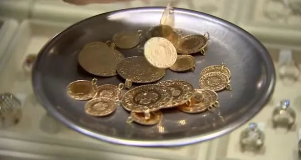 dunyaca-unlu-iki-banka-herkesi-afallatacak-yil-sonu-altin-tahminini-paylasti-1697008117202.jpg Dünyaca ünlü iki banka herkesi afallatacak yıl sonu altın tahminini paylaştı-3