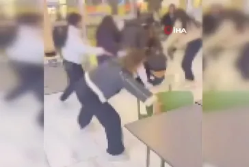 AVM'de kız kavgası!