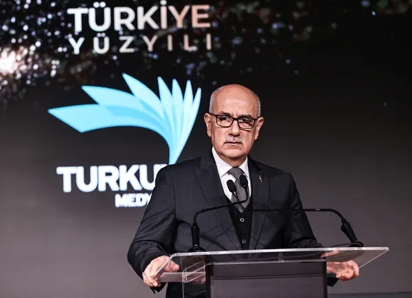 tarim-ve-orman-bakani-vahit-kirisciden-turkuvaz-medyadaki-zirvede-61li-koalisyona-sert-tepki-yaziklar-olsun-si-1675344650382.jpg Tarım ve Orman Bakanı Vahit Kirişci'den Turkuvaz Medya'daki zirvede 6+1'li koalisyona sert tepki: "Yazıklar olsun! Size aferini bu millet versin"-4