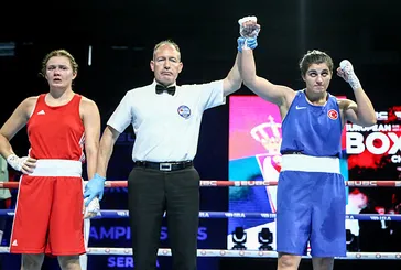 Milli sporcu Busenaz Sürmeneli, Avrupa Boks Şampiyonası'nda altın madalya kazandı!