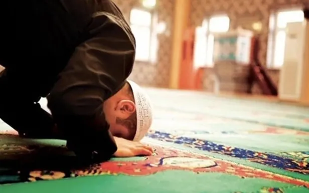 Berat Kandili namazı kaç rekat saat kaçta kılınır, nasıl niyet edilir? Berat Kandili namazı nasıl kılınır?-4