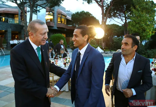 Cumhurbaşkanı Erdoğan İstanbul'da sanatçı ve sporcularla iftar yaptı - 42