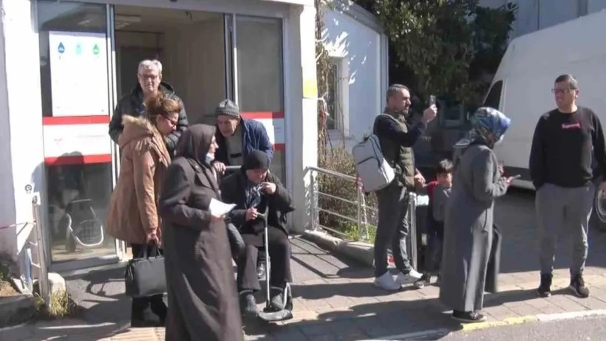 Üsküdar Devlet Hastanesi'nde yangın! Hastalar tahliye edildi
