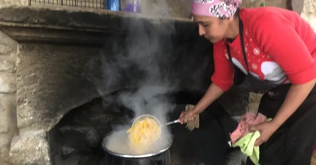 200 liradan satılıyor! Adana'da para etmeyen narenciye şekerleme oldu