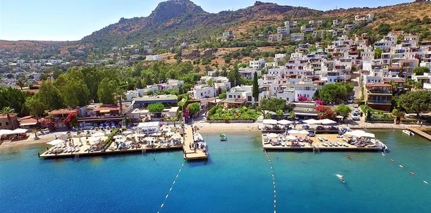 Bodrum’da fiyatlarıyla ünlü mekan bu sezonda taviz vermedi! Ev fiyatına şezlong