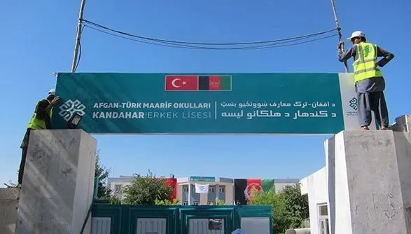 Son dakika haberi: Afganistan'da FETÖ'ye darbe! 5 okulu Eğitim Bakanlığı devraldı-2