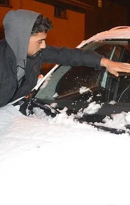 Erzurum ve Ağrı'da kar yağışı sürprizi