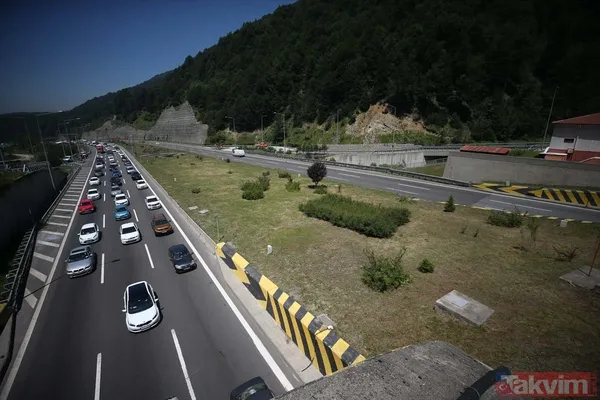 SON DAKİKA: Kurban Bayramı tatili için yollar doldu taştı! Bolu Dağı'nda kilometrelerce araç kuyruğu - 40