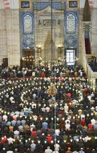 Cuma hutbesinde '15 Temmuz' vurgusu