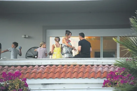 Emina Jahovic ile Mustafa Sandal oğulları için dost kaldı-2