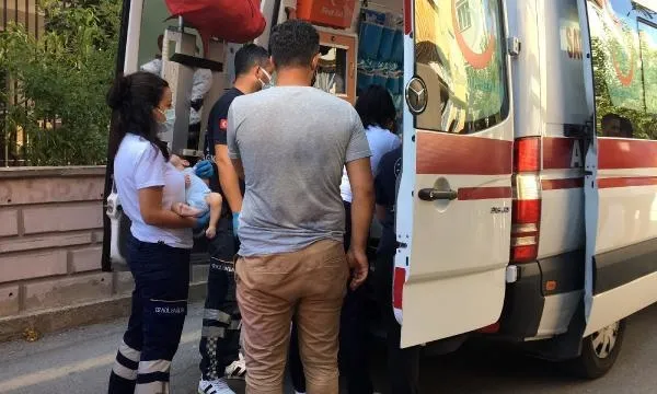 Antalya'da akılalmaz olay! Evi terk etti 1'i bebek 4 çocuğu perişan bulundu: Eşi polisi görünce sinir krizi geçirdi-2