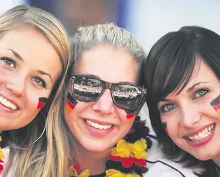 Almanlar Merkel’i dinlemedi