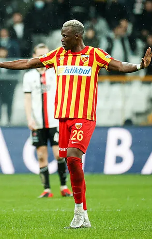 Fenerbahçe'de Mame Thiam pişmanlığı! Taraftarlar isyan etti