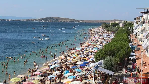 Avşa Adası Avşa Adası, Eski Kalabalığını Biraz Geride Bıraksa Da Öğrencilerin Gözdesi Olmaya Devam Ediyor. Gündüz Denizle Buluşup Doğayla Nefes Alabileceğiniz...