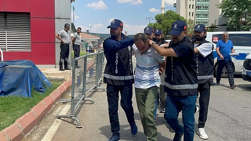 yeni-partideki-atama-krizi-kanli-bitti-vekil-melih-merici-bicaklayan-seydi-ahmet-kelesin-ifadesi-ortaya-cikti-1787139947157.jpeg Yeni Parti’deki atama krizi kanlı bitti: Vekil Melih Meriç'i bıçaklayan Seydi Ahmet Keleş'in ifadesi ortaya çıktı-2