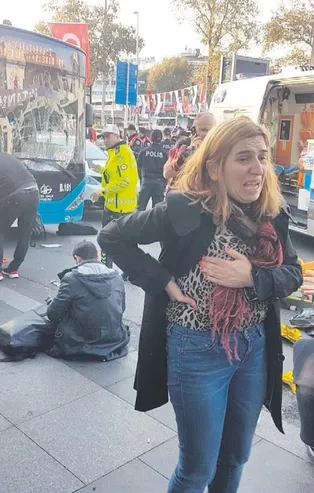 İstanbul Beşiktaş'ta durağa dalan otobüs şoförü 1 kişiyi bıçaklayıp denize atladı: 1 ölü 12 yaralı