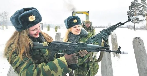 Rusya’da Silahlı Kuvvetleri’nin çeşitli kademelerinde yaklaşık 45 bin kadın askerin görev yaptığı bildirildi