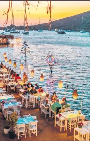 Bodrum'daki beach ile restoranlardan 1.499 TL'lik servis bedeli vurgunu!