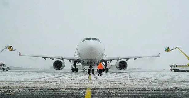 İstanbul Havalimanı’nda kar ve buzlanmaya karşı önlemler sürüyor